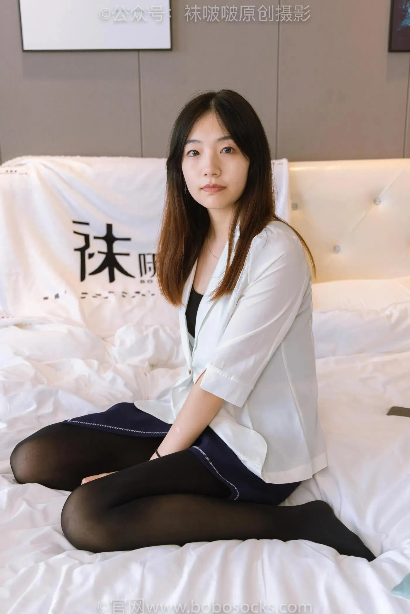 [BoBoSocks袜啵啵]NO.150 小甜豆-高跟鞋、厚黑丝 [140P]插图3